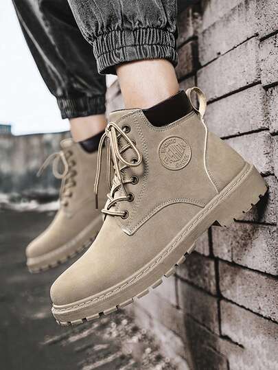بوت رجالية جديدة للخارج، ربيع/خريف 2025، بوت تنزه بنعل سميك، بوت كاحل متعددة الاستخدامات، بوت عمل بطراز بريطاني، بوت ذات كعب عالي، بوت تنزه بطراز بريطاني قديم، بوت جلدية سوداء (تصغر بمقاس واحد)