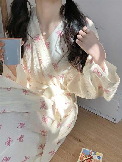 SHEIN قطعة واحدة من رداء الحمام، رداء الحمام ثوب النوم للنساء بأسلوب أوروبي وأمريكي بسيط، طويل الأكمام، جديد للربيع والخريف، لطيف وجميل، رداء حمام وردي كامل الطول، أكمام طويلة رفيعة، لون أحادي، ملابس منزلية