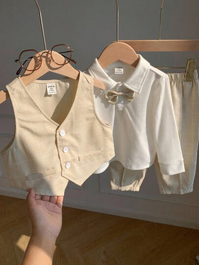SHEIN 3 قطع بدلة رسمية لأطفال الرضع من القميص الأبيض طويل الأكمام والتي شيرت والسترة المربعة والبنطلون، إطلالة أنيقة للربيع/الصيف، مناسبة لحفلات عيد الميلاد والمعمودية وعيد الميلاد الأول والمناسبات والحفلات الزفاف