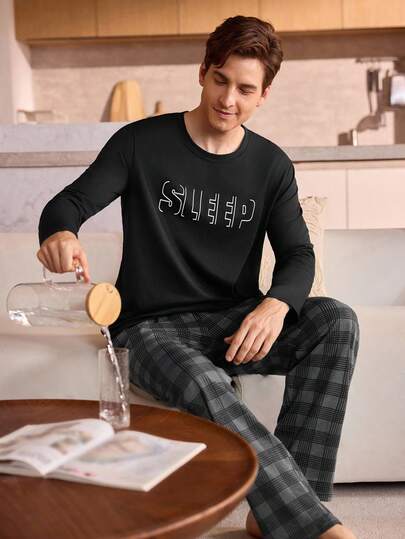 Manfinity Underwear&Sleepwear Basics ملابس علوية نوم رجالية طويلة الأكمام بطباعة "SLEEP" ناعمة ومريحة، للخريف والشتاء