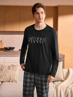 Manfinity Underwear&Sleepwear Basics ملابس علوية نوم رجالية طويلة الأكمام بطباعة "SLEEP" ناعمة ومريحة، للخريف والشتاء