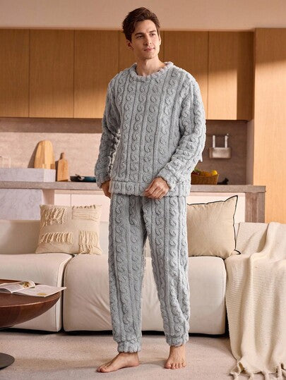 Manfinity Underwear&Sleepwear Basics مجموعة بيجامة رجالية من قطعتين (ملابس علوية وبنطلون) من الفليس ذات رقبة طاقم وأكمام طويلة، دافئة ومريحة للشتاء والخريف