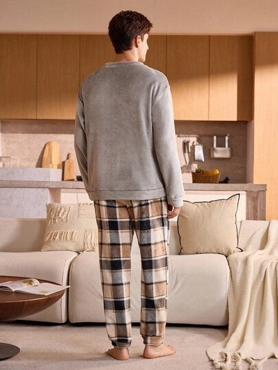 Manfinity Underwear&Sleepwear Basics مجموعة بيجامات رجالية من ملابس علوية كم طويل بطبعة حرفية وبنطلون مربعات فلانيل (مربعات رمادية، ناعم ومريح للارتداء المنزلي)، ملابس خريف وشتاء، مريحة