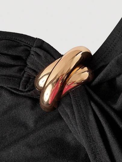 SHEIN MOD جمبسوت أسود مزين بشريط معدني وخصر مجعد، ليلة رأس السنة، ملابس عيد الميلاد، ملابس شتوية للنساء، ملابس للحفلات، ملابس ، التخرج، جمبسوت أنيق للنساء، جمبسوت نسائي أنيق
