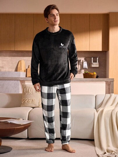 Manfinity Underwear&Sleepwear Basics مجموعة بيجامة رجالية من قطعتين (ملابس علوية كم طويل رقبة طاقم وبنطلون) من الفلانيل الناعم والمريح، ملابس خريف وشتاء دافئة