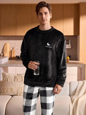 Manfinity Underwear&Sleepwear Basics مجموعة بيجامة رجالية من قطعتين (ملابس علوية كم طويل رقبة طاقم وبنطلون) من الفلانيل الناعم والمريح، ملابس خريف وشتاء دافئة