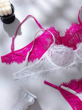 SHEIN مجموعة ملابس داخلية أنيقة وجذابة للنساء مكونة من قطعتين