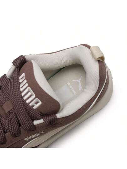 Puma حذاء رياضي كاجوال مريح للخارج للرجال والنساء من مجموعة Park Lifestyle