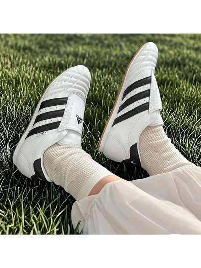 Adidas حذاء رياضي كاجوال مقاوم للتآكل منخفض الارتفاع للرجال من ARTILLERY 24