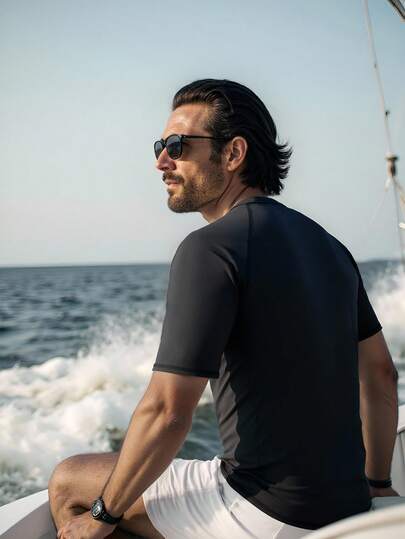 Manfinity Swimmode بلوزة رجالية بأكمام راجلان وياقة مستديرة وأكمام قصيرة، قميص رياضي مناسب للارتداء اليومي بقصة ضيقة
