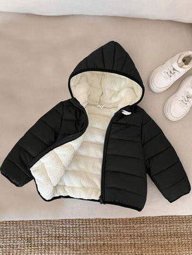 SHEIN معطف ذو رداء أسود فليس بغطاء للأولاد، مبطن ومبزر بسحاب، كاجوال وعصري يناسب المناسبات المختلفة، ناعم ودافيء، مناسب للعب في الثلج والخروج في الشتاء