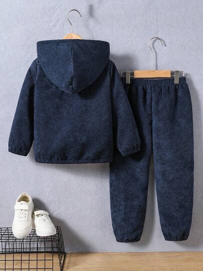 SHEIN Genkimix Kids مجموعة جاكيت وبنطلون من الفليس للأولاد الصغار بتصميم بسيط، مناسبة للاسترخاء والتشمس والمدرسة في فصلي الخريف والشتاء، 2 قطعة/مجموعة
