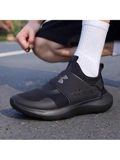 Under Armour أحذية رياضية رجالية من رانبلاي مريحة وناعمة ومرنة وخفيفة الوزن وقابلة للتنفس، أحذية تدريب اللياقة البدنية والجري، بتصميم سهل الارتداء