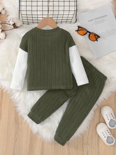 SHEIN Playful Pals مجموعة بنطلون ولباس علوي طويلة الأكمام للأطفال الصبيان 2 قطعة، ملابس علوية ملونة وبنطلون مخطط مع جيب أصفر، مناسبة للاستخدام اليومي الكاجوال في فصل الخريف