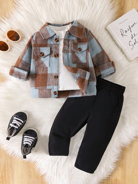 SHEIN Vintaside Kids بدلة رضيع ذات تصميم جيب مربع والبنطلون ذو اللون الأحادي، ملابس كاجوال