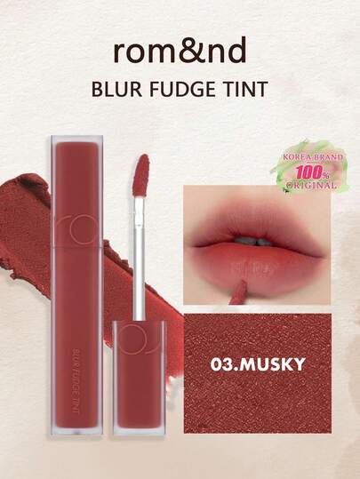Rom&nd رومند BLUR FUDGE TINT 03 لون المسك، أحمر شفاه رومند، لمعة الشفاه، لمعة شفاه مطفأة، ملمس كريمي خفيف، سهل الاستخدام، لون دائم، صبغة عالية، غير مجفف، ناعم كالحرير، نهاية مطفأة، قابل للمزج، مكياج كوري، مستحضرات تجميل كورية، طقم هدايا، 5.0 جرام/0.18 أون