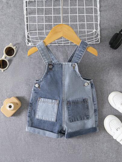 SHEIN جمبسوت قصيرة جينز أزرق فضفاضة بألوان جذابة للأطفال الصغار، ملابس صيفية