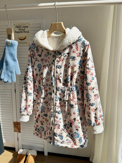 SHEIN معطف طويل الأكمام قابل للعكس بطبعة زهور وفرو اصطناعي مناسب للبنات للخريف/الشتاء، معطف متوسط الطول يمكن ارتداؤه مع الفساتين والسترات والبلوزات ذات الياقة العالية والبنطلونات والتنانير