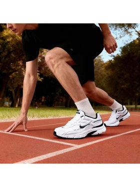 Nike نوصي بطلب مقاس أكبر بنصف مقاس. حذاء رياضي رجالي كلاسيكي منخفض الساق قابل للتهوية من INITIATOR، يتميز ببطانة إسفنجية ونعل أوسط مريح، وهو مناسب للتنقل اليومي، وأسلوب الشارع، وتدريبات اللياقة البدنية. (394055-100)