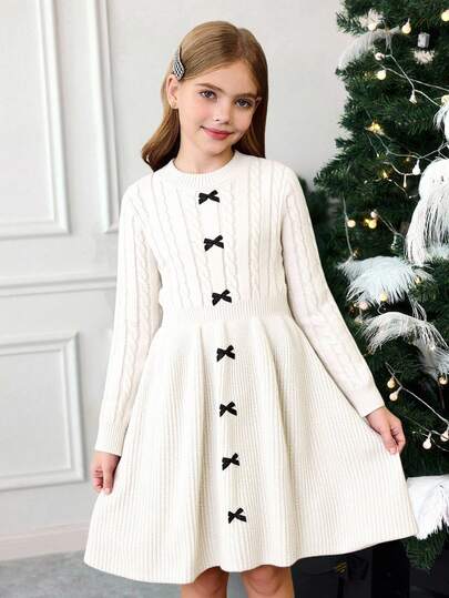 SHEIN Serisse Kids فستان كنزة بياقة دائرية وخصر مناسب للمراهقات، مع فيونكة أمامية متباينة للشتاء، فستان كنزة أبيض ثابت بأكمام طويلة