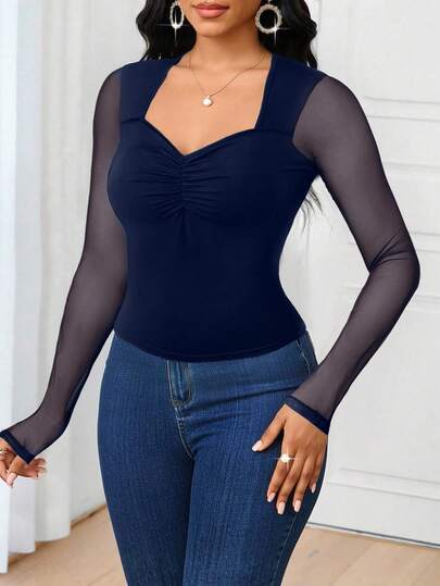 SHEIN Lady بلوزة نسائية بياقة قلب ضيقة مع تصميم شبكي ملون