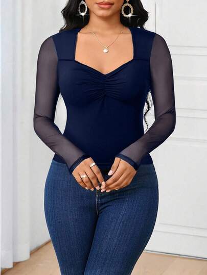 SHEIN Lady بلوزة نسائية بياقة قلب ضيقة مع تصميم شبكي ملون