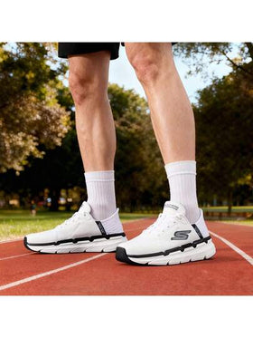 Skechers أحذية رياضية للرجال مريحة وقابلة للتنفس، أحذية خفيفة الوزن ماصة للصدمات للخارج متينة للجري، تصميم سهل الارتداء، أحذية رياضية كاجوال للتنقل اليومي [أبيض أو أسود عشوائي]