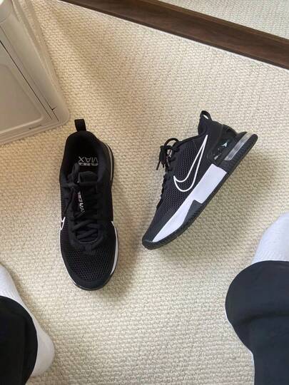 Nike حذاء رياضي رجالي جديد مريح للجري والتدريب الرياضي الكاجوال