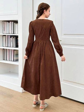 SHEIN فستان طويل بخصر على شكل حرف A مزين بأزرار وأكمام فانوس من الكوردوروي البني، ملابس خارجية أنيقة للمراهقات، خريف/شتاء