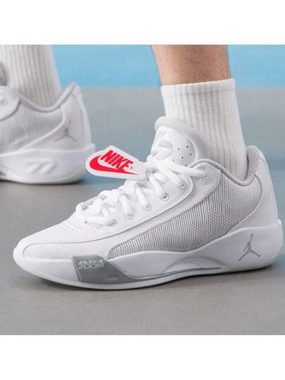 Nike حذاء كرة السلة الرجالي القابل للتنفس في الشتاء JORDAN LUKA .77