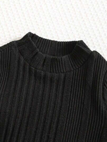SHEIN مجموعة 3 قطع تشمل: بلوزة رقبة عالية سوداء، قميص كوردوروي بأكمام طويلة، بنطلون بخصر مطاطي، بلوزة محبوكة، ملابس طفل ذكر بنية جميلة ومتعددة الاستخدامات، أحدث ملابس أطفال ذكور
