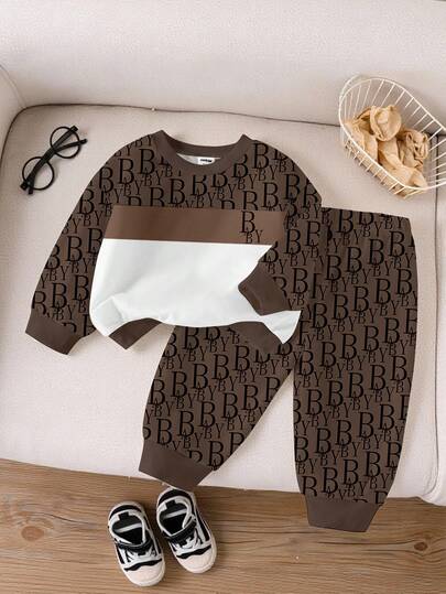 SHEIN Playful Pals طقم بنطلون وبلوزة كاجوال للأطفال الصبية بطباعة حرفية، بلوزة بياقة طاقم وبنطلون بطباعة حرفية كاملة، ملابس يومية مريحة، خريف/شتاء