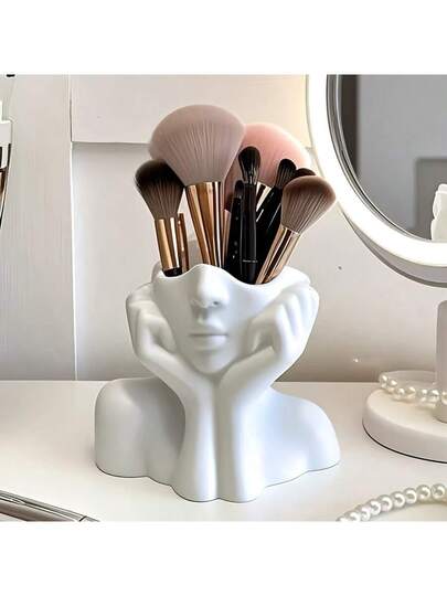 منظم مكياج بلاستيكي 12.5 سم * 10.5 سم، حامل فرش مكياج بتصميم وجه تجريدي إبداعي، ديكور منزلي، صندوق تخزين فرش المكياج + حامل أقلام متعدد الوظائف للمكتب والمنزل وغرفة المعيشة والمنضدة والحمام، هدية للعائلة والزملاء والأحباء، أبيض