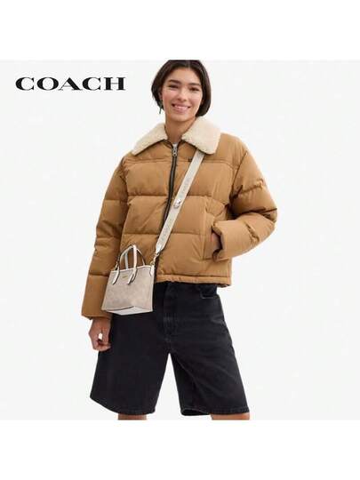 Coach حقيبة سيتي 15 ذات شعار العلامة التجارية قابلة للإزالة، من القماش المطلي، حقيبة كتف نسائية صغيرة، بيج/أبيض طباشيري CW032-IMXDM