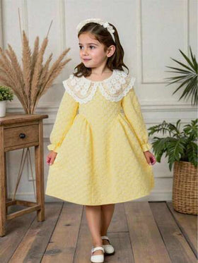 SHEIN Vintaside Kids فستان من قماش الجاكار ذو طراز أميرة حلو مطرز بياقة بيتر بان، أكمام طويلة وذيل غير متماثل، أنيق للحفلات وأعياد الميلاد والمناسبات، مناسب لجميع المواسم