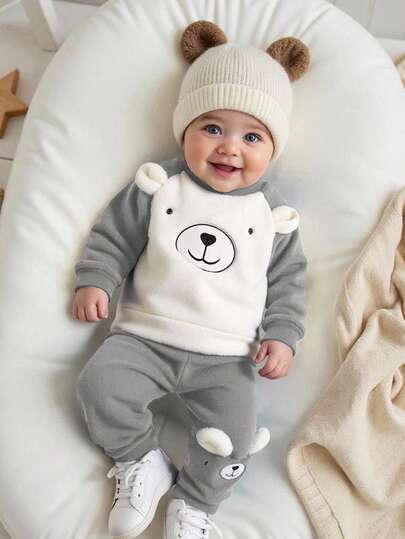 SHEIN Vintaside Kids طقم ملابس علوية كم طويل وبنطلون للأطفال الصغار بطبعة دب جميلة، بألوان تباين الأزرق والأبيض، مناسب للارتداء اليومي، للداخل والخارج، في فصلي الخريف والشتاء