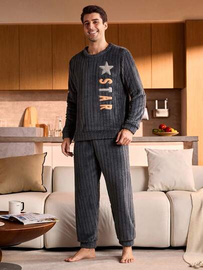 Manfinity Underwear&Sleepwear Basics طقم بيجامة شتوية للرجال مكون من ملابس علوية بياقة طاقم وأكمام طويلة وبنطال طويل، قطعة ناعمة ودافئة