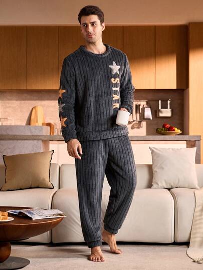 Manfinity Underwear&Sleepwear Basics طقم بيجامة شتوية للرجال مكون من ملابس علوية بياقة طاقم وأكمام طويلة وبنطال طويل، قطعة ناعمة ودافئة