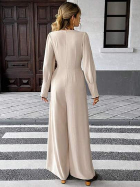 SHEIN Frenchy ملابس خريفية للنساء 2025 جديدة أنيقة موحد اللون كتان أكمام طويلة كاجوال رقبة على شكل V تباين اللون بسيطة أكمام طويلة جمبسوت، للارتداء اليومي، مكتب التنقل العمل الملابس الشارع، مناسبة لحفلة الزفاف التخرج، طراز كلاسيكي أنيق أسلوب المال القديم