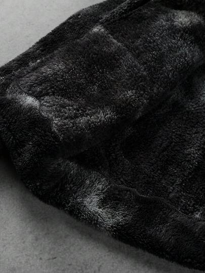 Manfinity Homme معطف فليس مزخرف بطباعة التعتيق والحرف للرجال في فصل الخريف/الشتاء