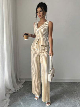 Selianne طقم ملابس علوية أكمام قصيرة وبنطلون ساق مستقيمة للنساء، مجموعة قطعتين، بتصميم مخطط أزرق وأبيض للاستخدام اليومي
