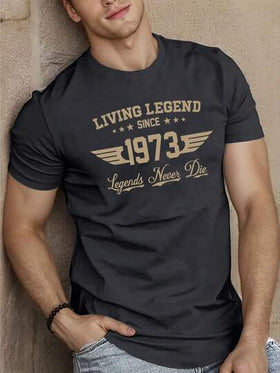 Manfinity Homme منذ عام 1973 ملابس علوية تي شيرت كلاسيكي أسطوري للرجال بأكمام قصيرة، ملابس علوية علوي بأكمام قصيرة بطراز رجعي للرجال، تي شيرت فينتاج