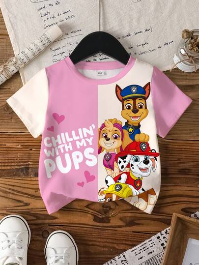 SHEIN | PAW Patrol بلوزة قصيرة الأكمام كاجوال صيفية للفتيات الصغيرات مزينة برسوم كرتونية وطباعة حرفية ملونة