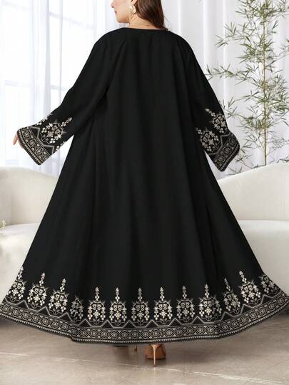 SHEIN Najma عباية كاجوال للنساء ذوات الأحجام الكبيرة بطبعة زهرية معينية وأكمام طويلة، مناسبة للربيع والخريف
