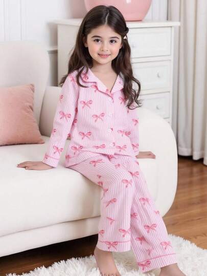 SHEIN طقم بيجامة كاجوال طويلة الأكمام مزين بعقدة وردية للفتيات الصغيرات