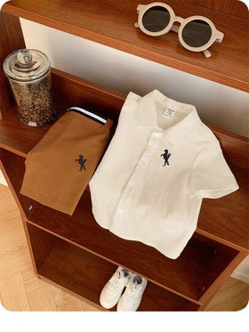 SHEIN طقم كاردجان بياقة وأكمام قصيرة مطبوع عليه خيل وشورت ذو خصر مطاطي للأطفال الصبيان , 2 قطعة