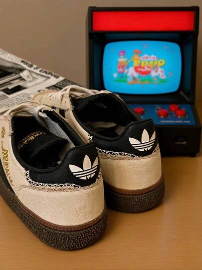 Adidas حذاء رياضي كاجوال منخفض الارتفاع للرجال من GATO LV8
