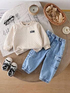 SHEIN Playful Pals مجموعة ملابس علوية بأكمام طويلة وبنطال جينز للأطفال الرضع الجنسين، لون أزرق داكن، مناسبة للخروجات والملابس اليومية والرياضة الخفيفة وحفلات عيد الميلاد، ملابس أولاد الخريف والشتاء، بنطال جينز مكدس، ملابس أولاد الشارع، مجموعة بنطال جينز ل