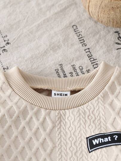 SHEIN Playful Pals مجموعة ملابس علوية بأكمام طويلة وبنطال جينز للأطفال الرضع الجنسين، لون أزرق داكن، مناسبة للخروجات والملابس اليومية والرياضة الخفيفة وحفلات عيد الميلاد، ملابس أولاد الخريف والشتاء، بنطال جينز مكدس، ملابس أولاد الشارع، مجموعة بنطال جينز ل