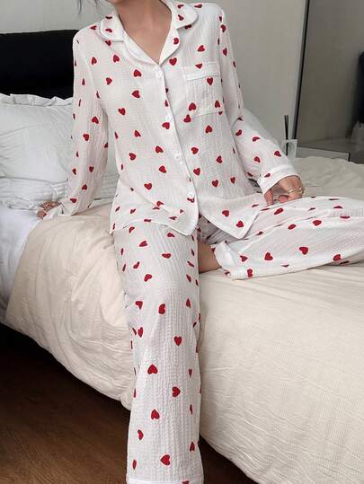 SHEIN مجموعة ملابس داخلية نسائية مطبوعة بقلب مجعد، مناسبة للارتداء داخل المنزل وخارجه، بيجامة ناعمة مجموعة بيجامات قلب، ملابس خريف وشتاء